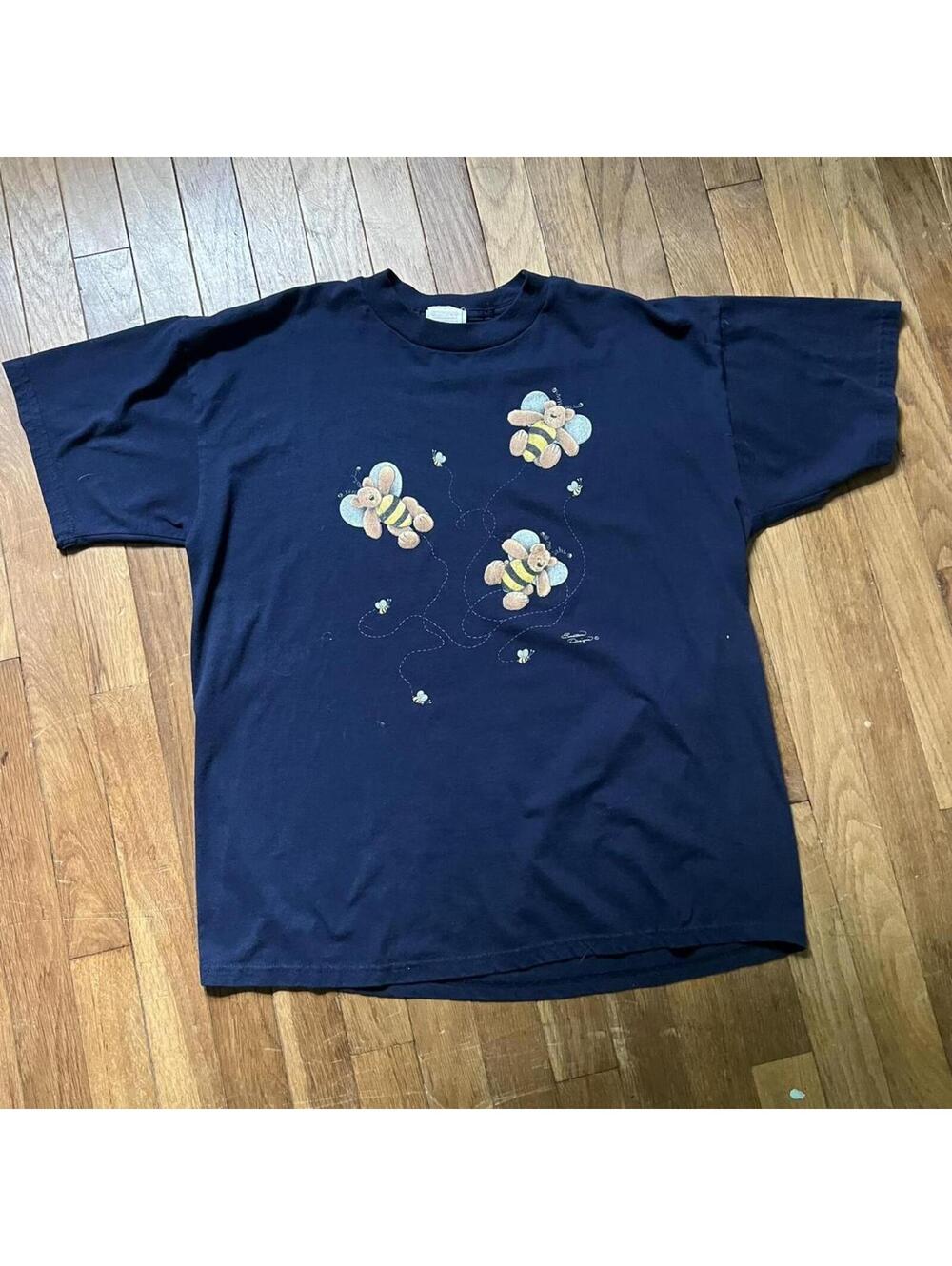 Vintage 90s Jerzees Bee Bear Tee